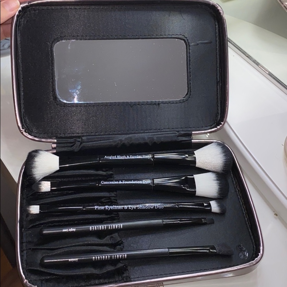 ✨Cosmetic Bag & Brush Set✨